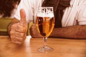 Boala gravă pe care o poți face dacă bei bere! Avertisment dur